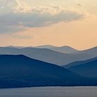 Ausblick übers Meer in die Berge der Argolis