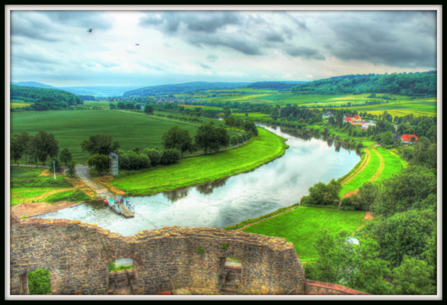 Ausblick vom Burg Polle / Weser ( Heimat der Aschenputtel )