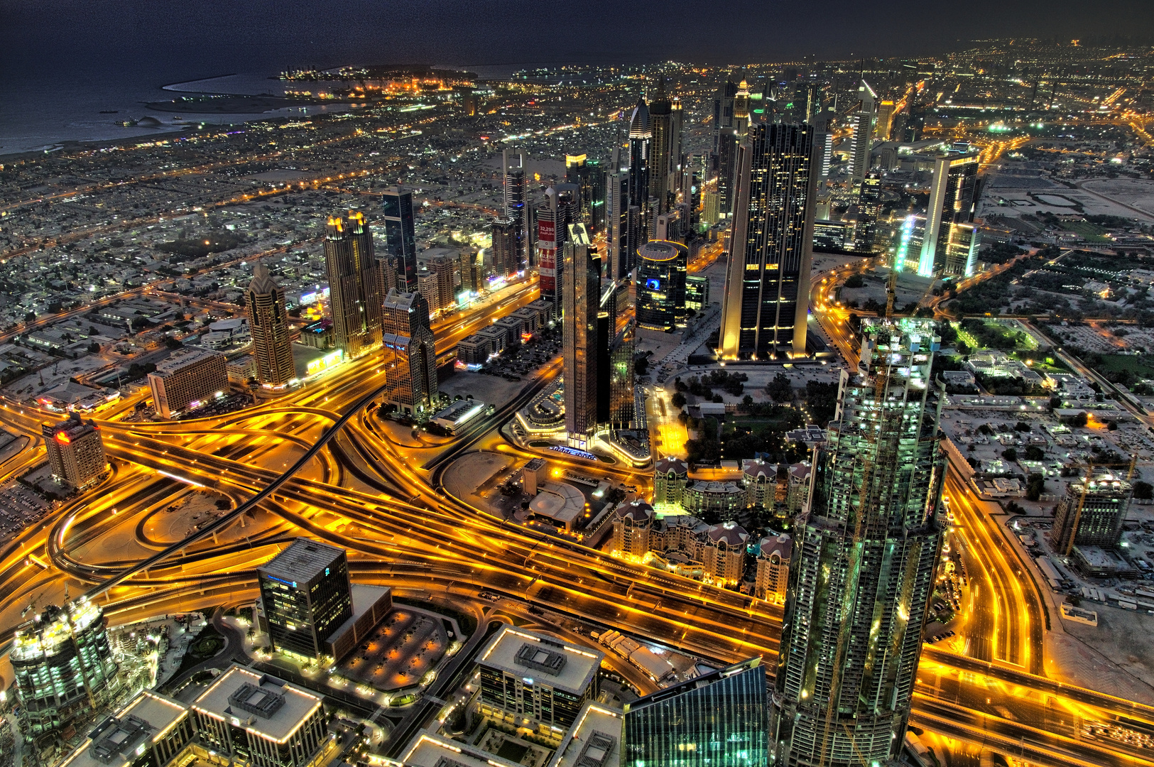 Ausblick vom Burj Khalifa - Dubai bei Nacht