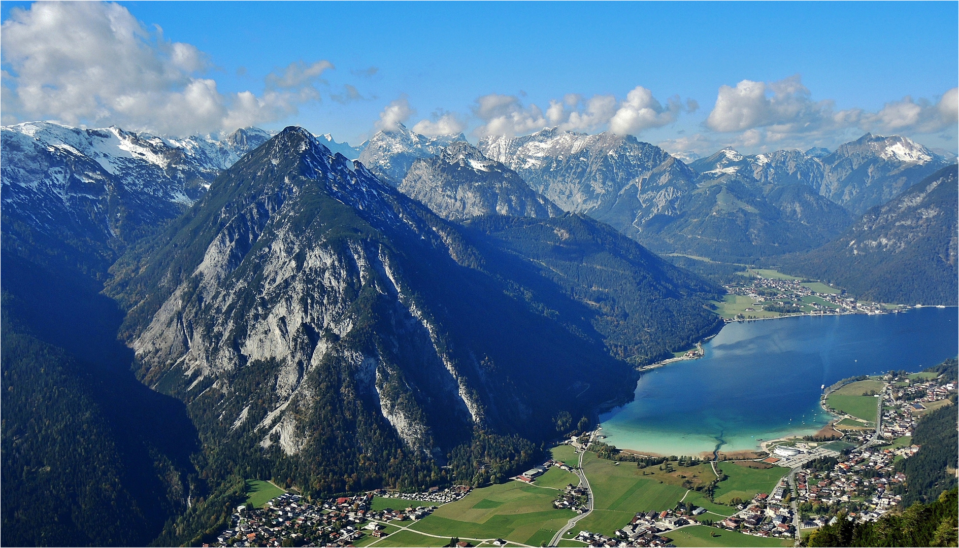 Ausblick vom Ebner Joch (Tirol - Rofan, 1957 m) zum...