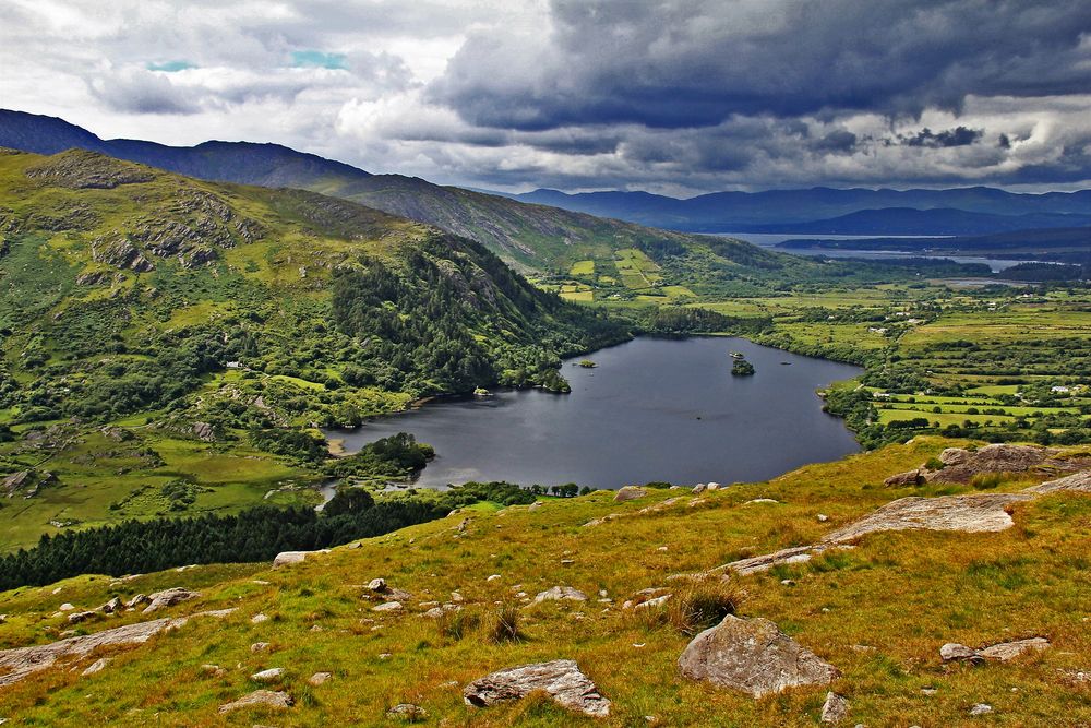 Ausblick vom Healy Pass auf den Glenmore Lake