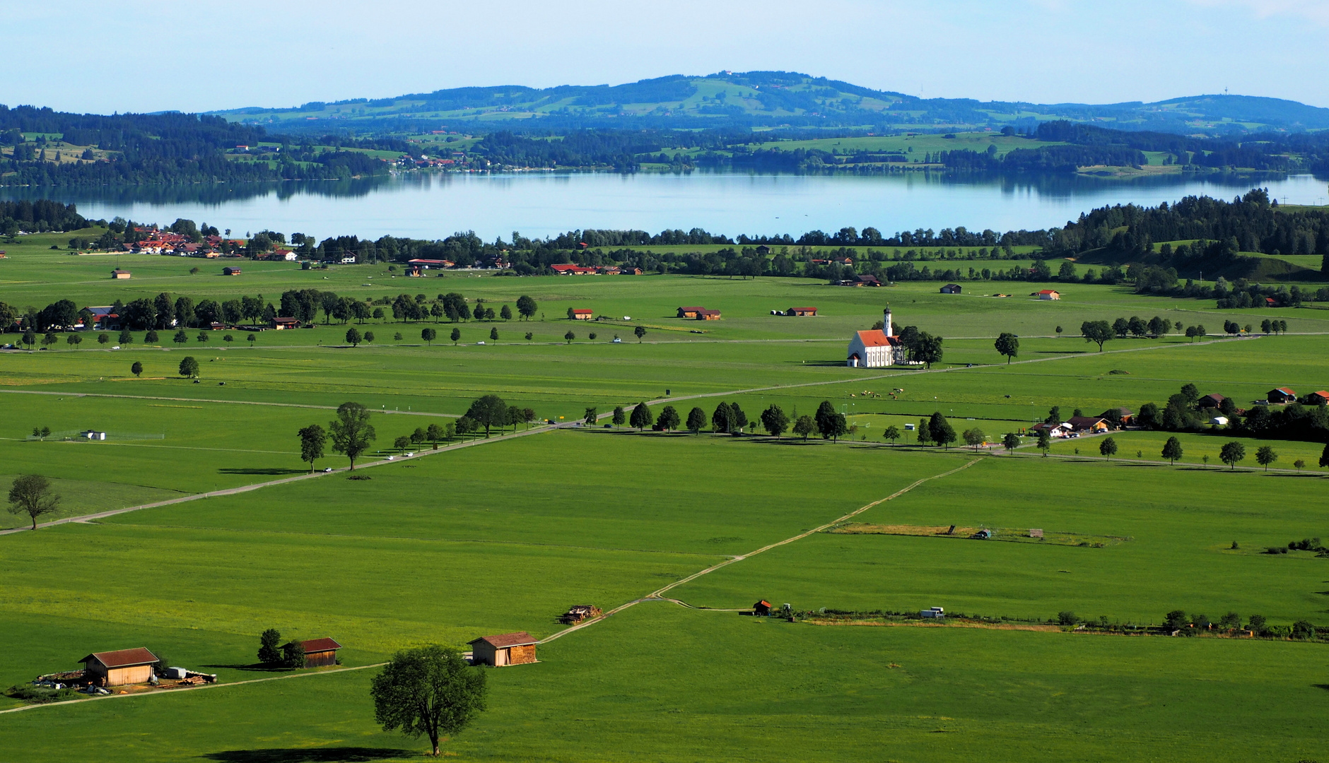 Ausblick vom Plateau Neuschwanstein aus …