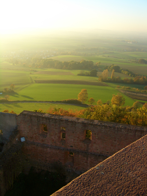 Ausblick von der Feste Otzberg in der Herbstsonne