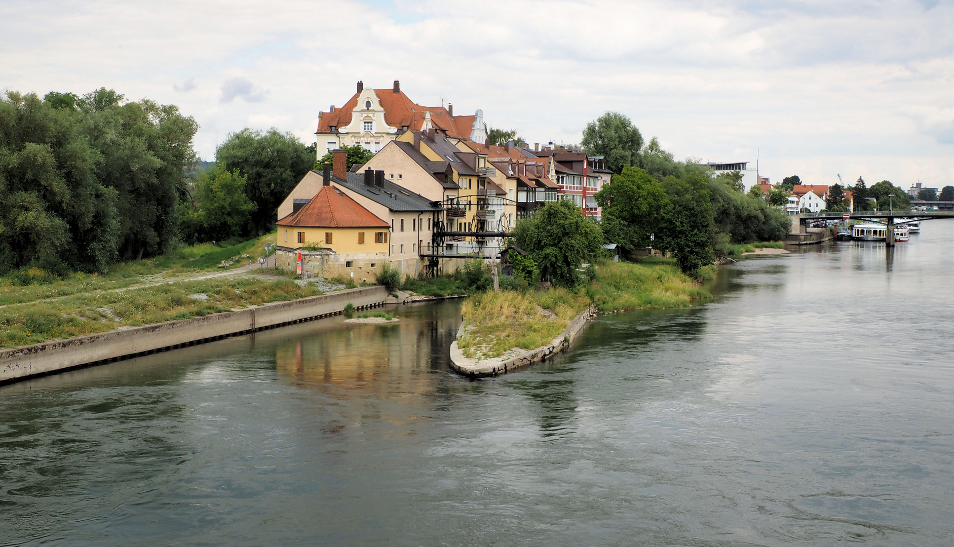 Ausblick von der Steinernen Brücke Regensburg 