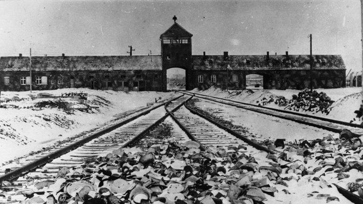 AUSCHWITZ... - 27. Januar 1945