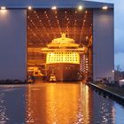 Ausdocken auf der Meyer Werft Teil 23