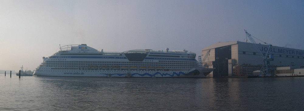 Ausdocken der "Aida Diva" 2007