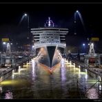 Ausdocken der Queen Mary 2