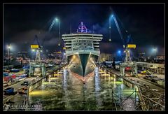 Ausdocken der Queen Mary 2 *RELOAD 2012*