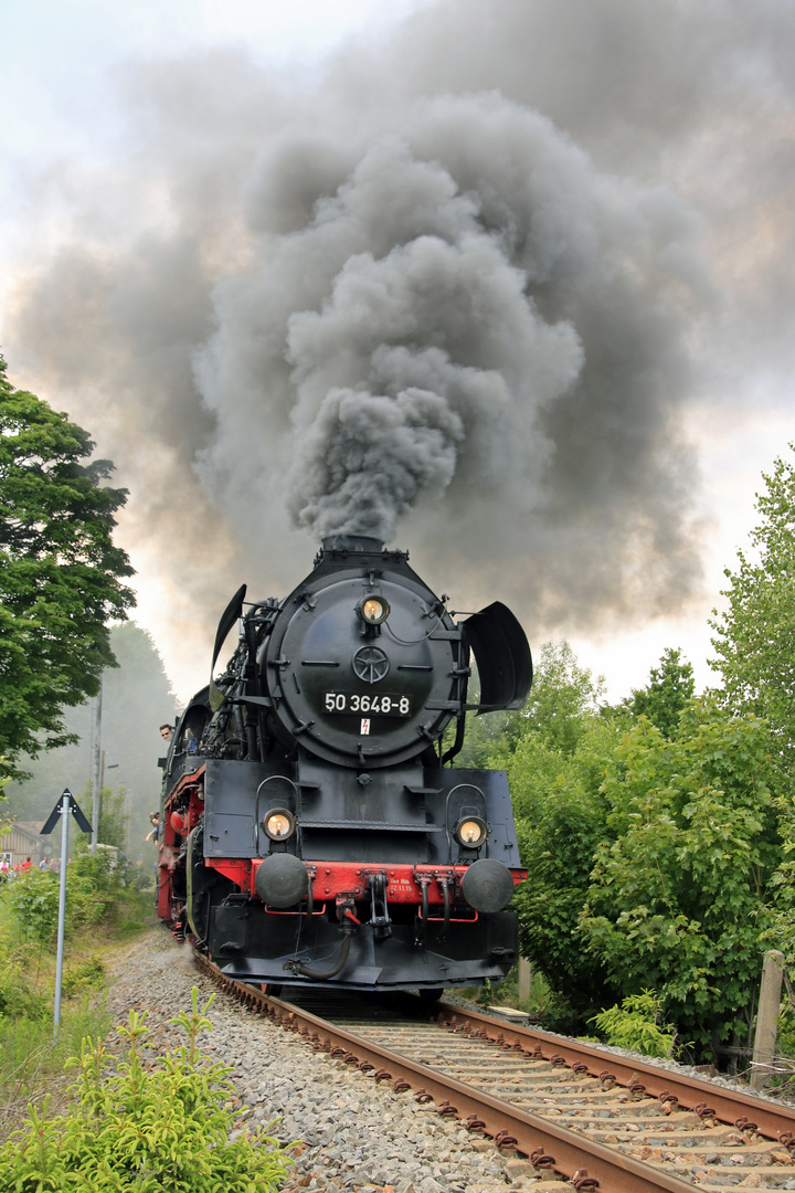 Ausfahrt aus dem Bahnhof Gunzen