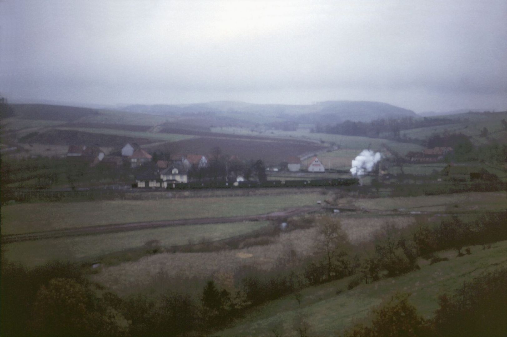 Ausfahrt aus dem DDR Grenz-Bahnhof Zwinge