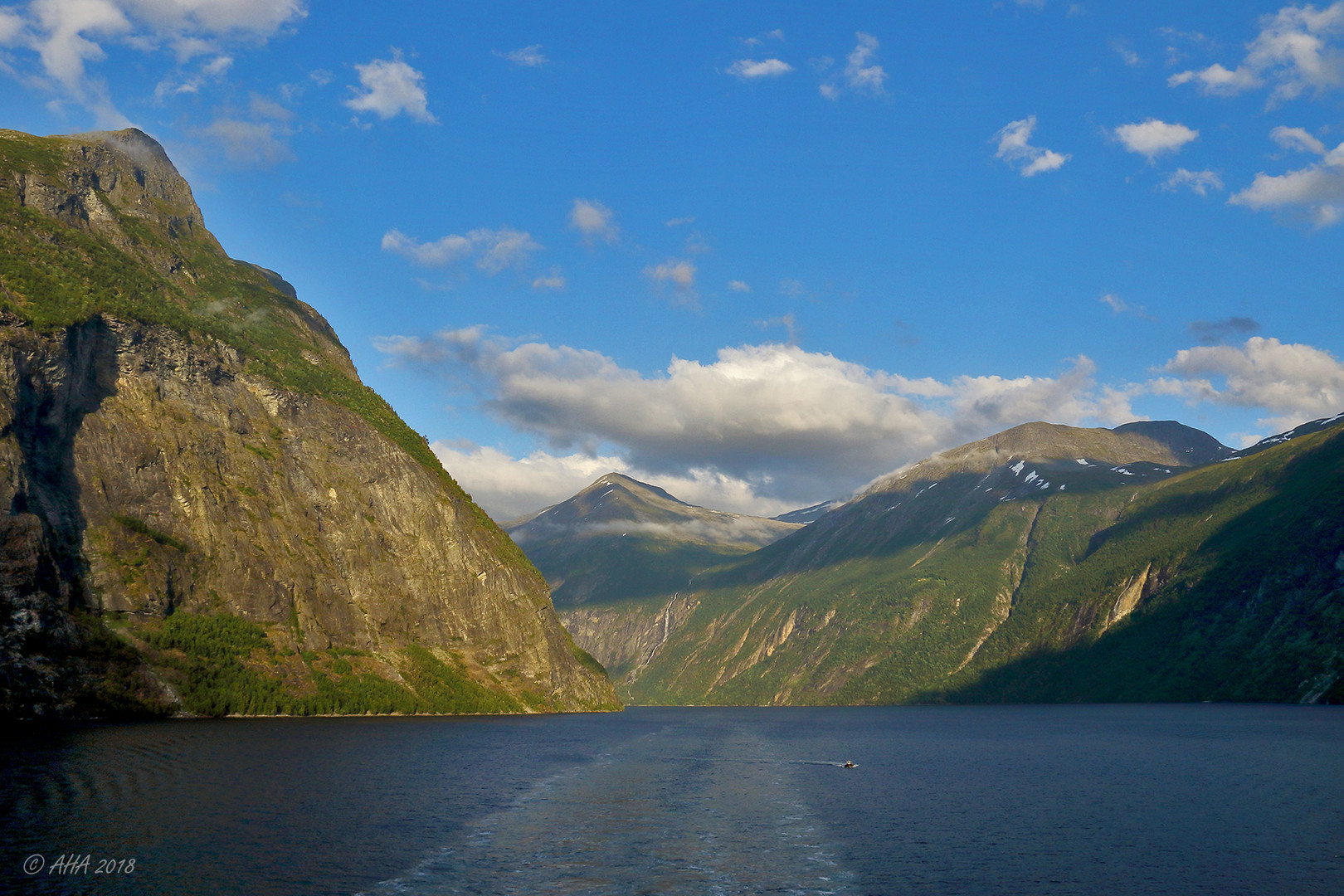 Ausfahrt aus dem Geiranger Fjord