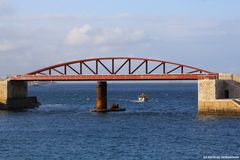 Ausfahrt aus dem Hafen von Valletta (Malta) (1)