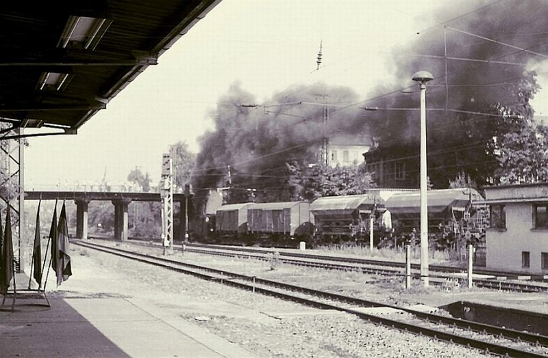 Ausfahrt der Bimmelbahn in Radebeul Ost