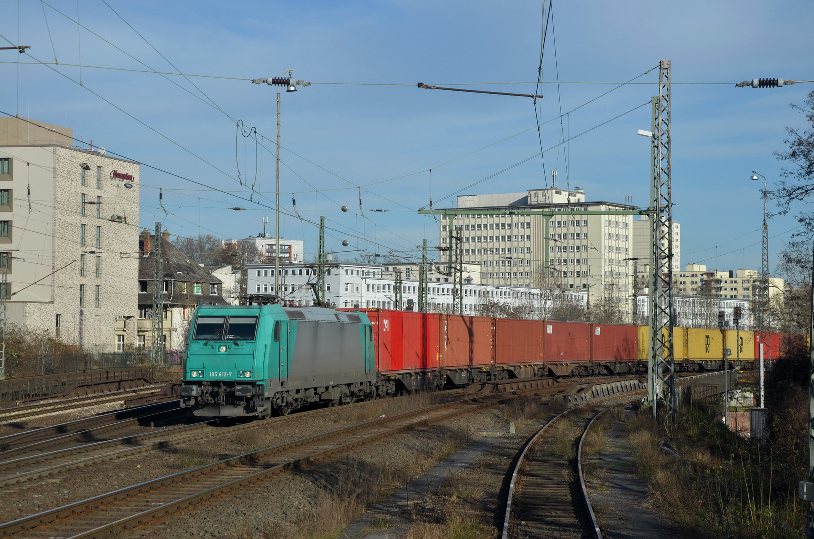 Ausfahrt für den Antwerpen-Shuttle