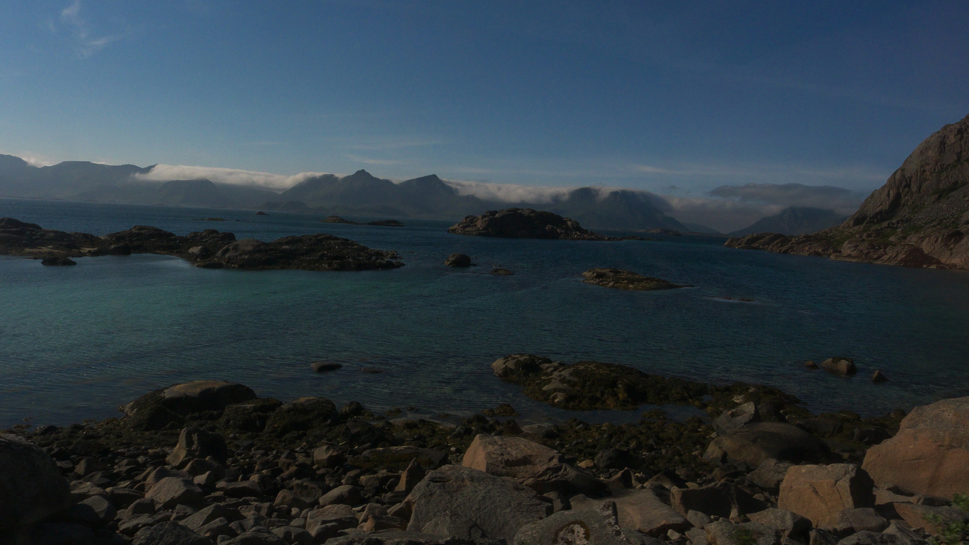 Ausfahrt von Henningsvaer , Lofoten