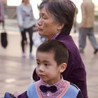 Ausflug in die "Nanjing Lu"    "Glücklich" - Oma und Enkel