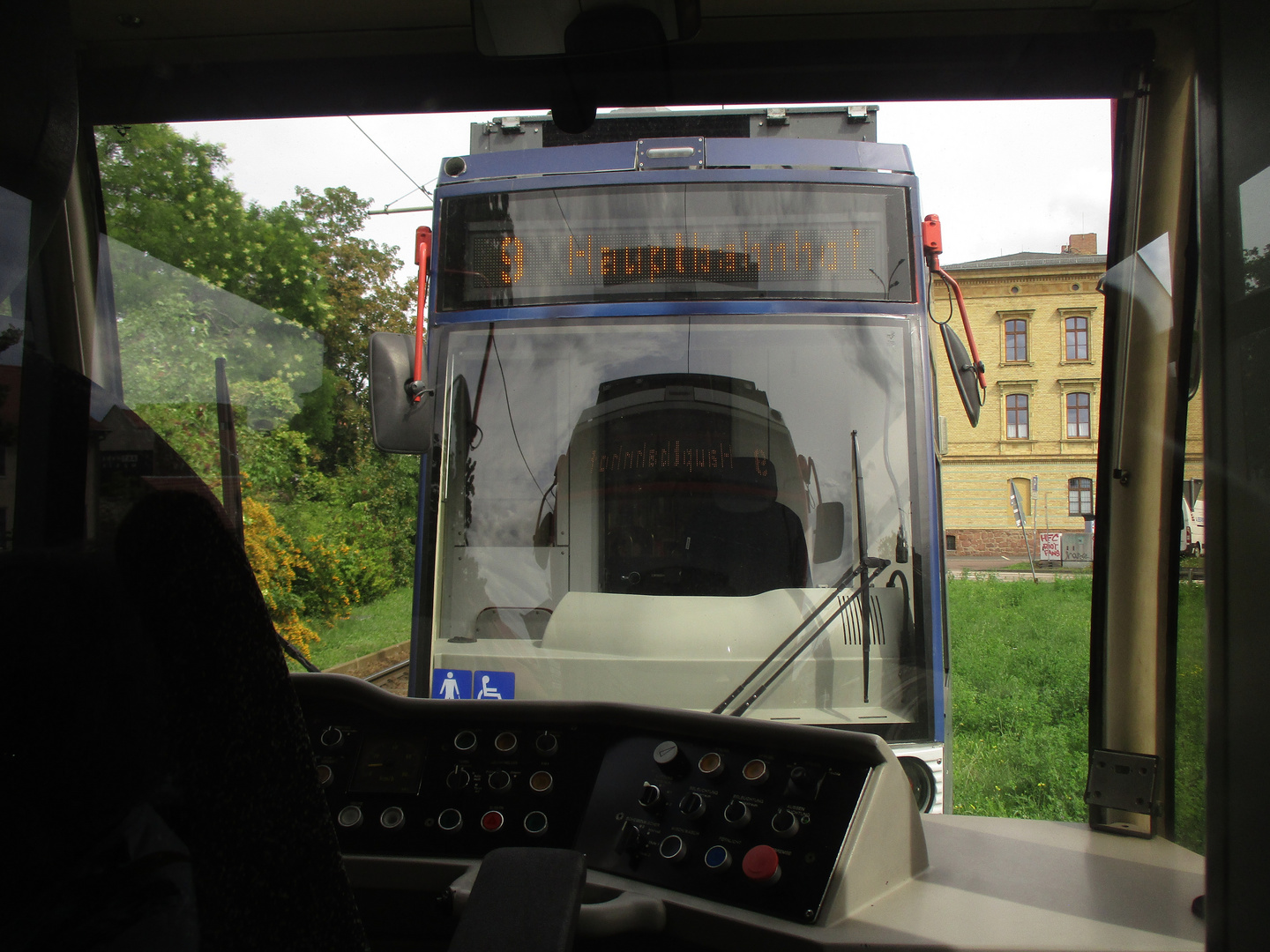 Ausflug mit der Straßenbahn durch Halle (Saale) 8.