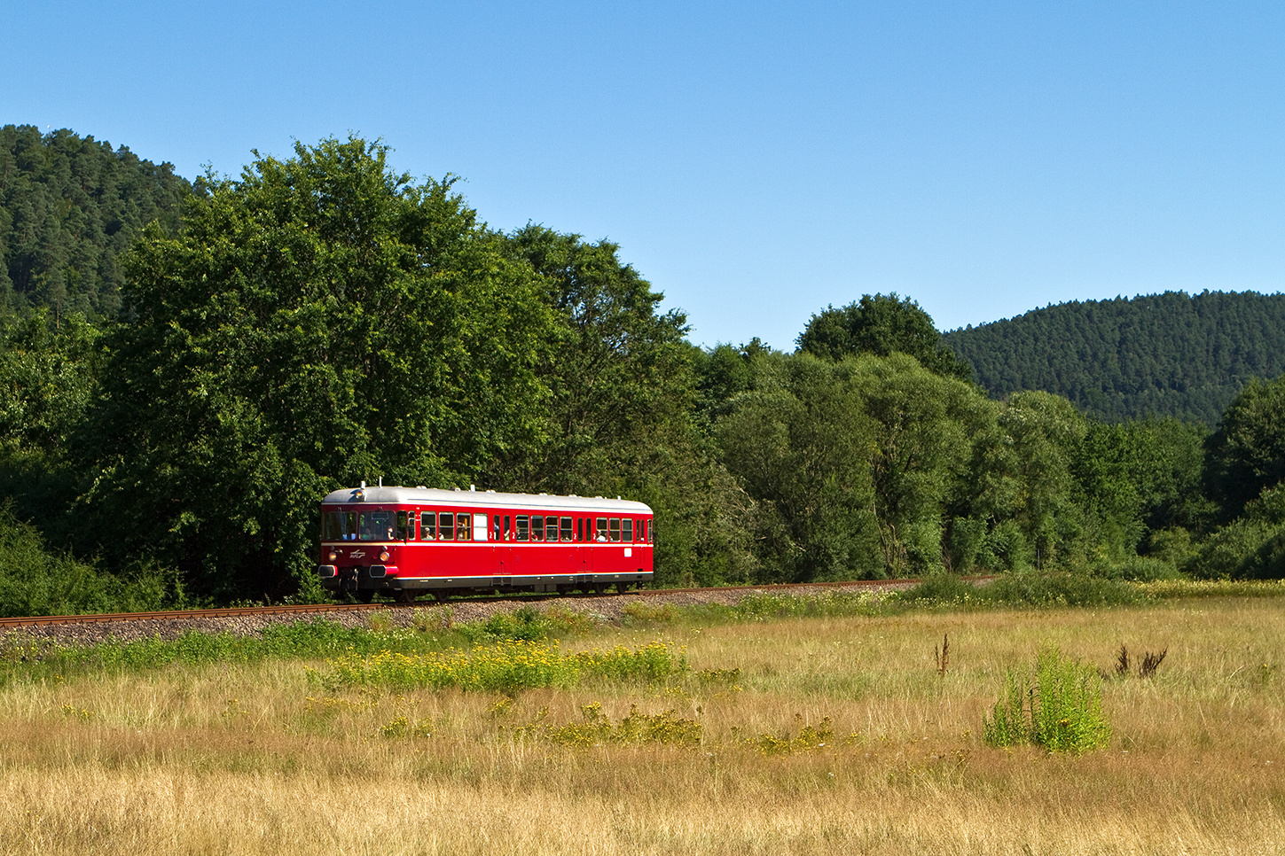 Ausflugs-Verkehrs-Gesellschaft...