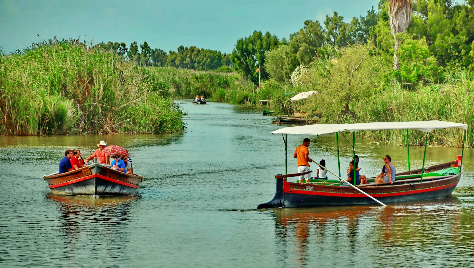 Ausflugsboote in El Palmar, Valencia