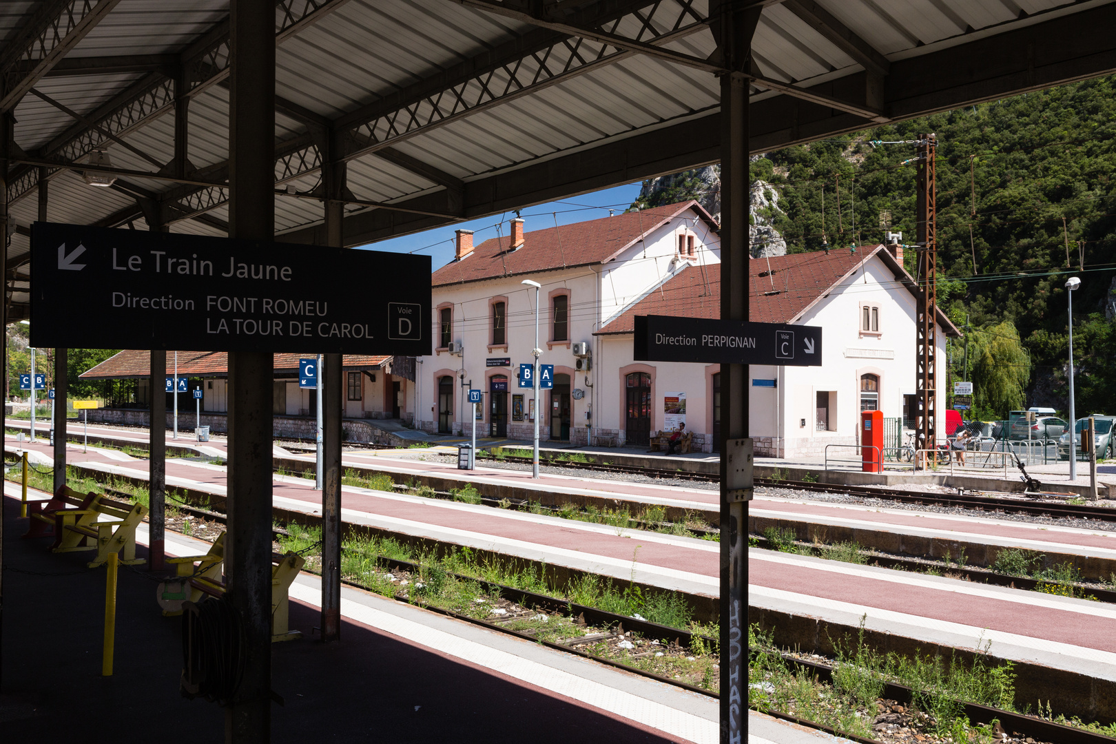 Ausgangsbahnhof für den Petit Train Jaune "Canari"...