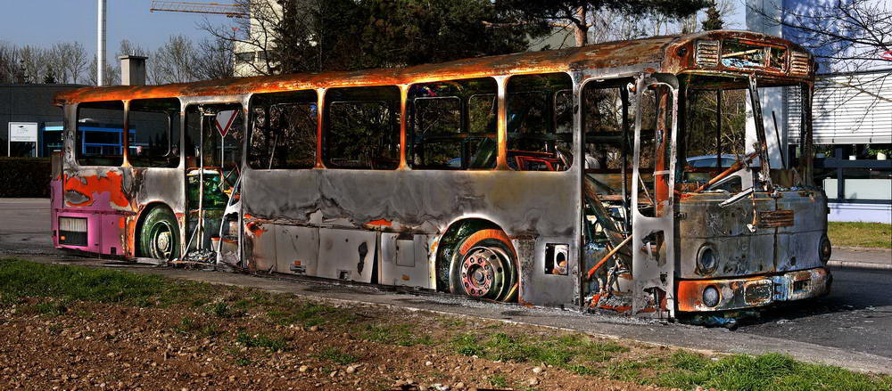 Ausgebrannter Bus