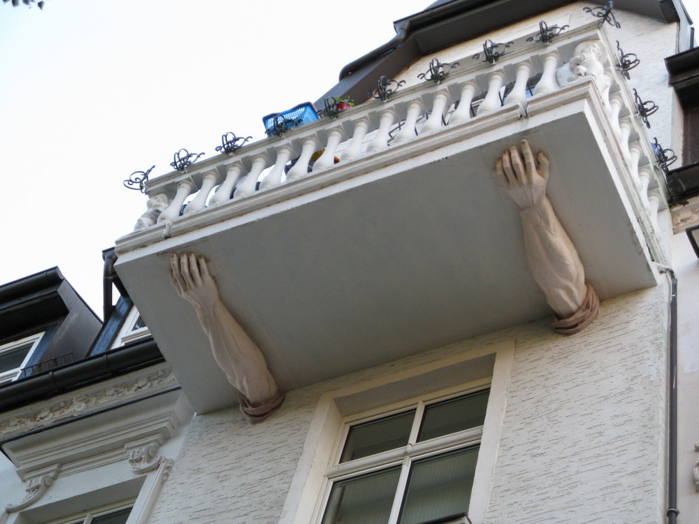 ausgefallener Balkon