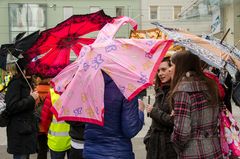 Ausgeflippte Regenschirme