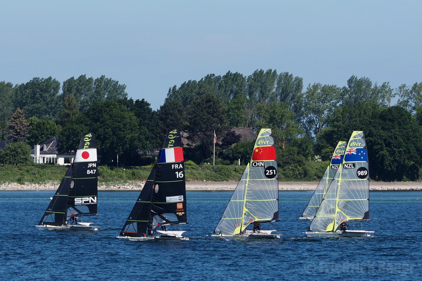 Ausländische Gäste an der 49er-Regatta vor Strande