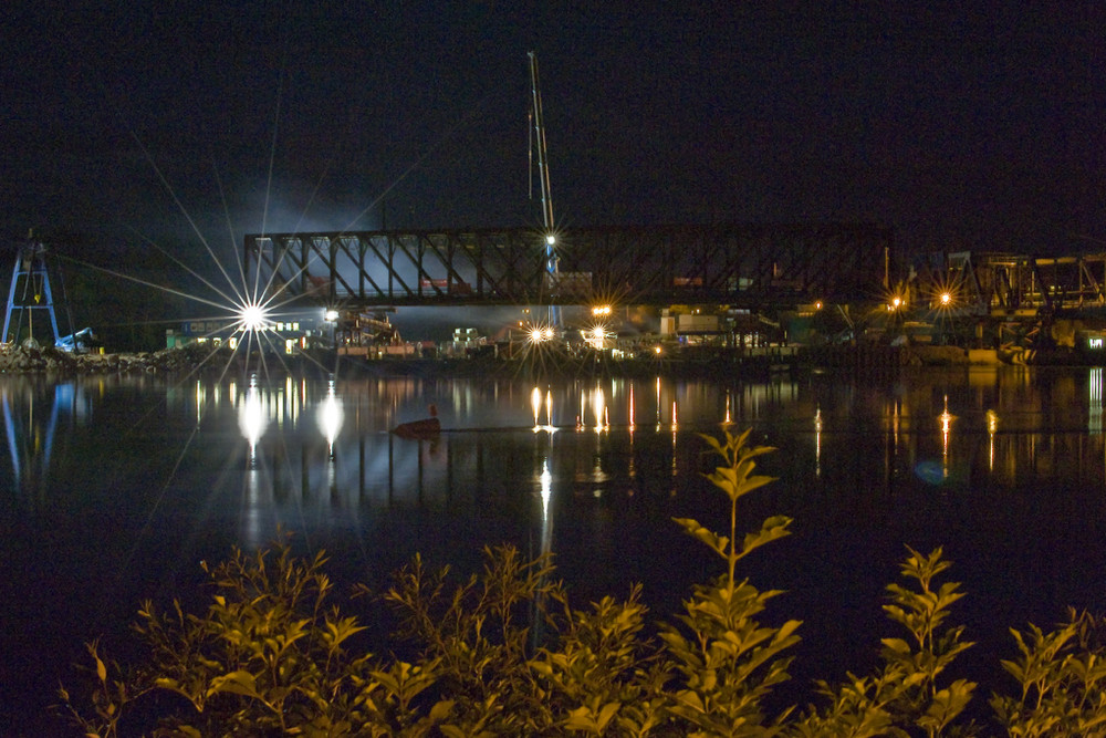 AUSSCHWIMMEN DONAUBRUECKE TULLN/DONAU