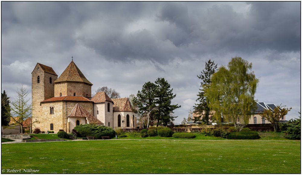 Außenansicht Abteikirche Ottmarsheim