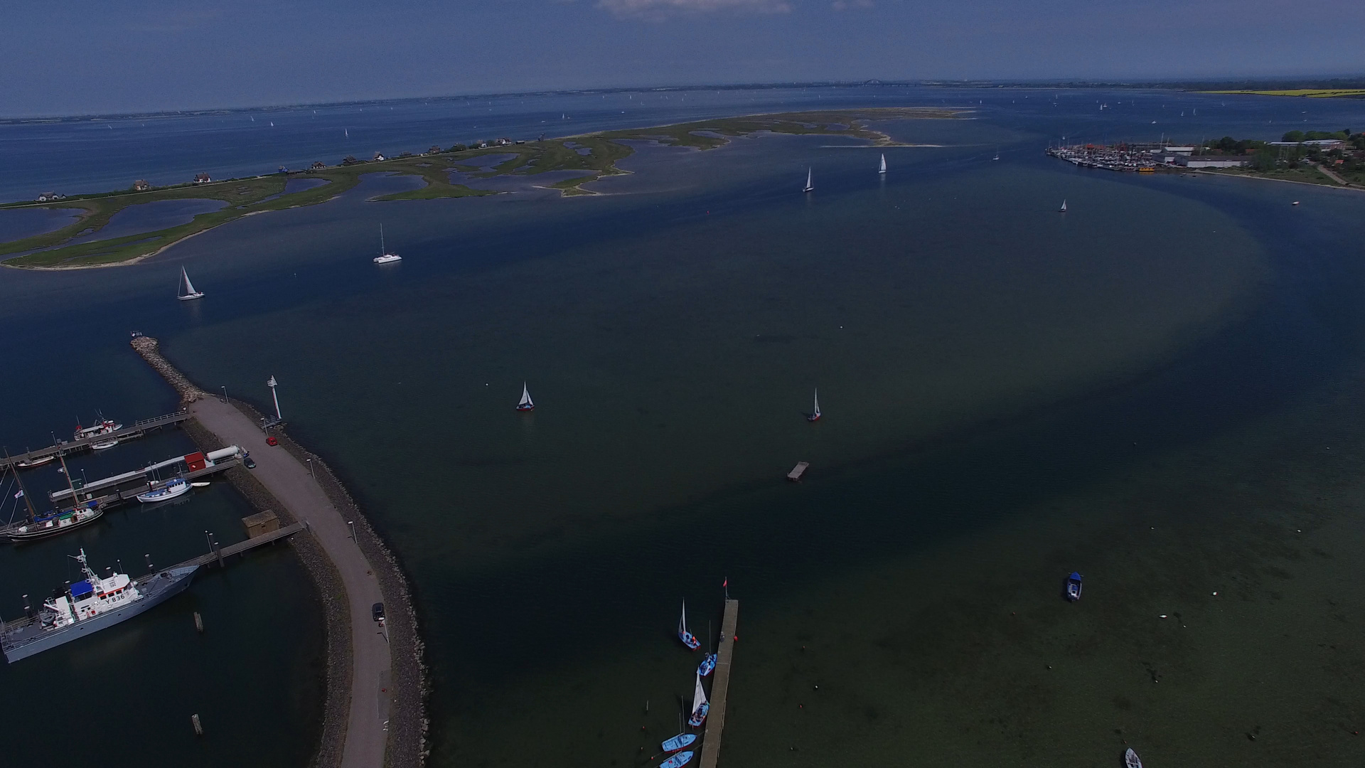 Aussenmole Heiligenhafen mit Fahrrinnen