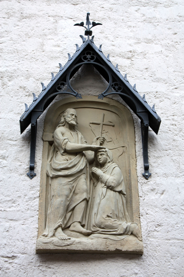 Außenschmuck an einer der Kirchen in Erfurt