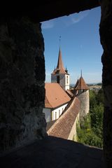 Aussicht durch Stadtmauer Muri