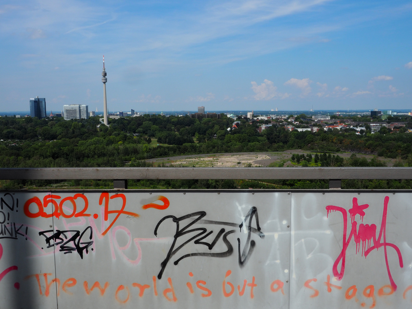 Aussicht mit Graffiti