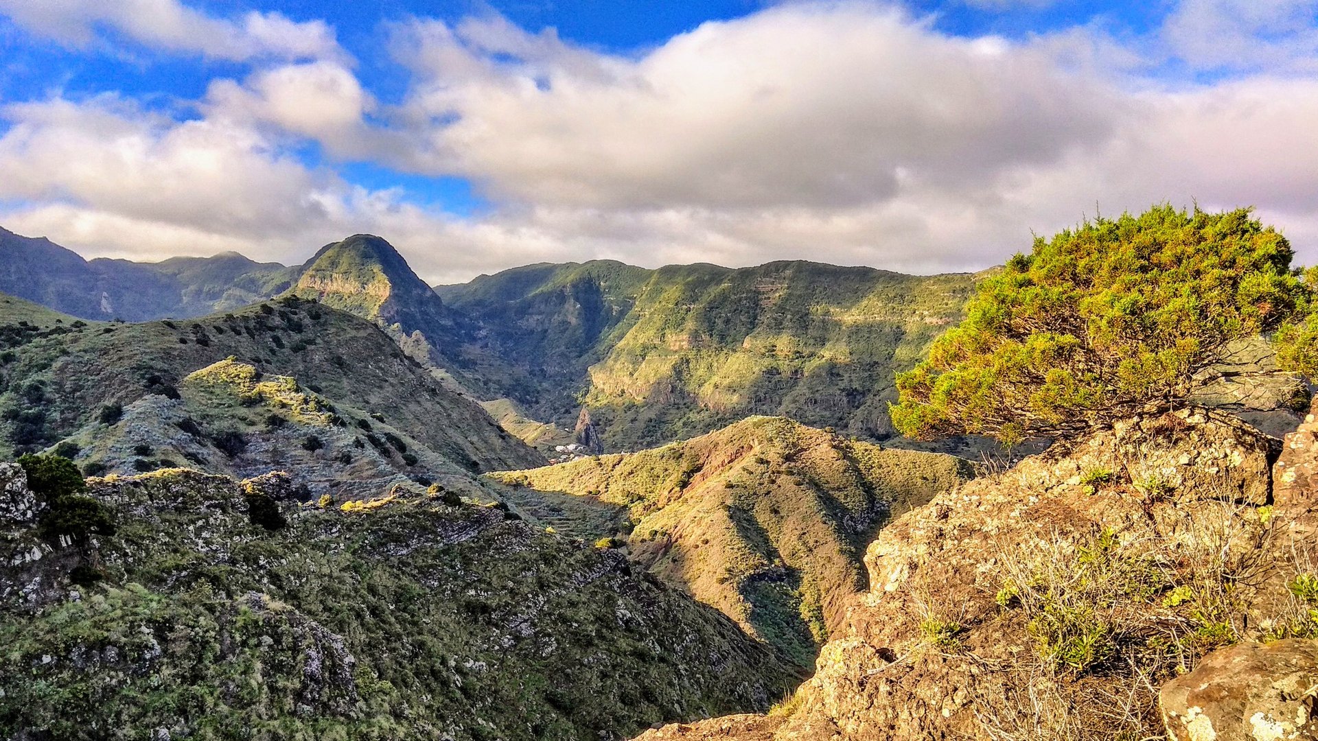 Aussicht oberhalb Hermigua - La Gomera