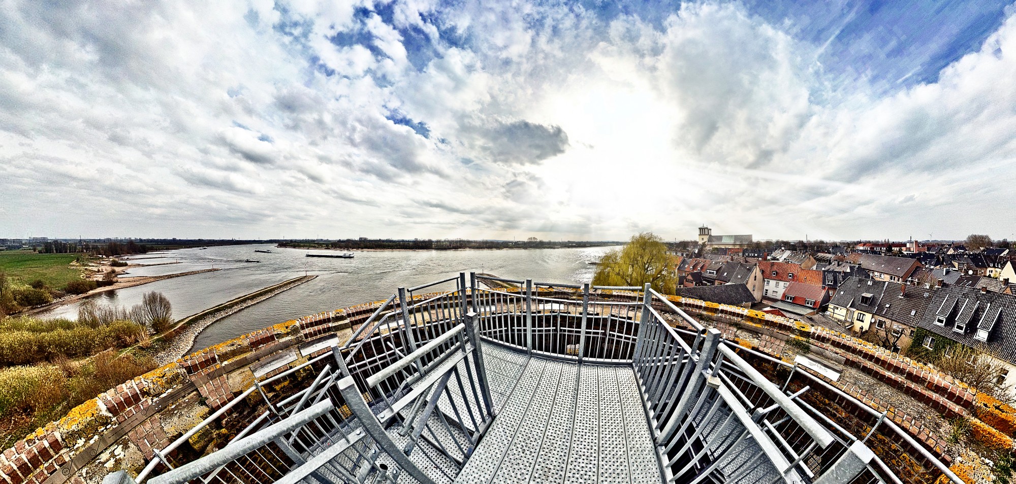 Aussicht über Rees am Rhein