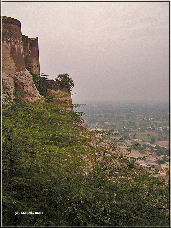 Aussicht vom Kuchaman-Fort aus dem Klofenster meines Hotelzimmers :-)