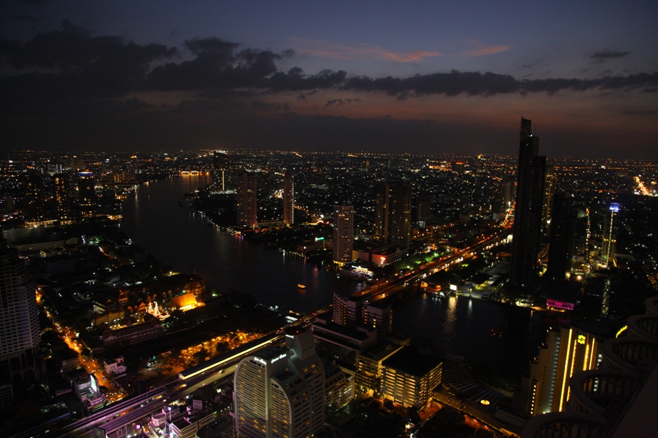 Aussicht vom Scirocco - Lebua at State Tower - Bangkok - Thailand - Oktober 2011