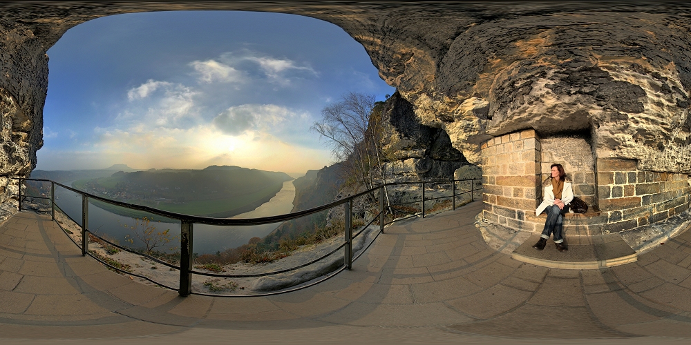 Aussicht von der Bastei ins Elbtal bei Rathen