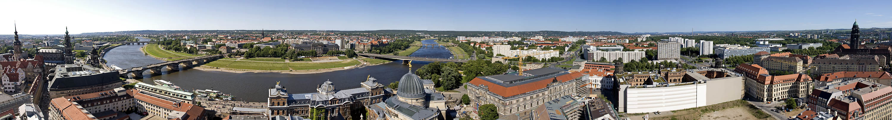 Aussicht von der Frauenkirche in Dresden