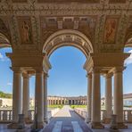 Aussicht von der Loggia Grand durch den Garten zur Exedra