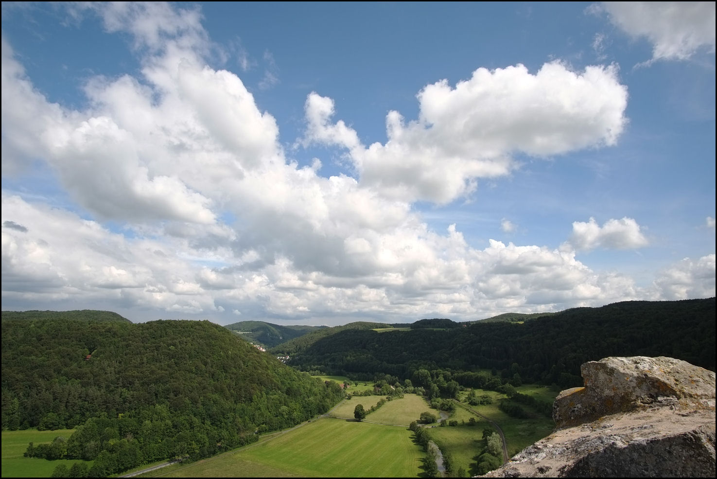 Aussicht von der Ruine Neideck, Fränkische Schweiz.