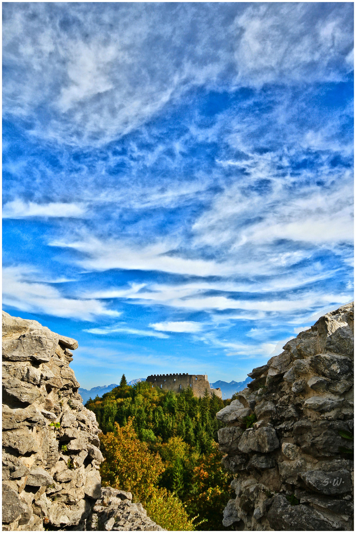 Aussicht zur Burgruine Eisenberg von der Burgruine Hohenfreyberg