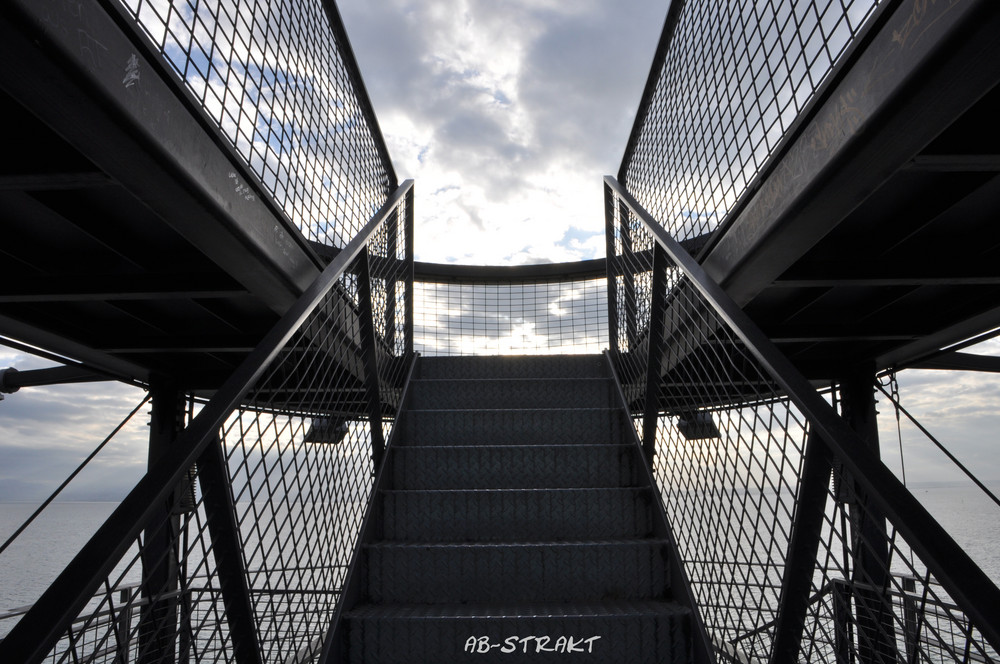 Aussichtsturm am Hafen