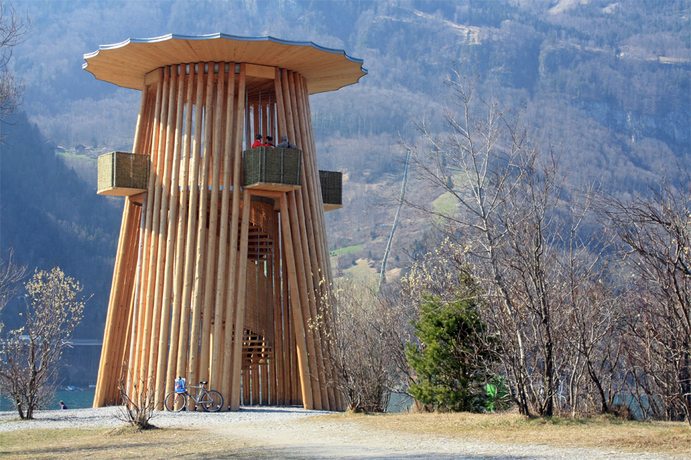 Aussichtsturm im Reussdelta in Flüelen