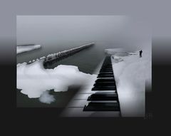 Ausstellung  Zingst:  frozen Piano ---