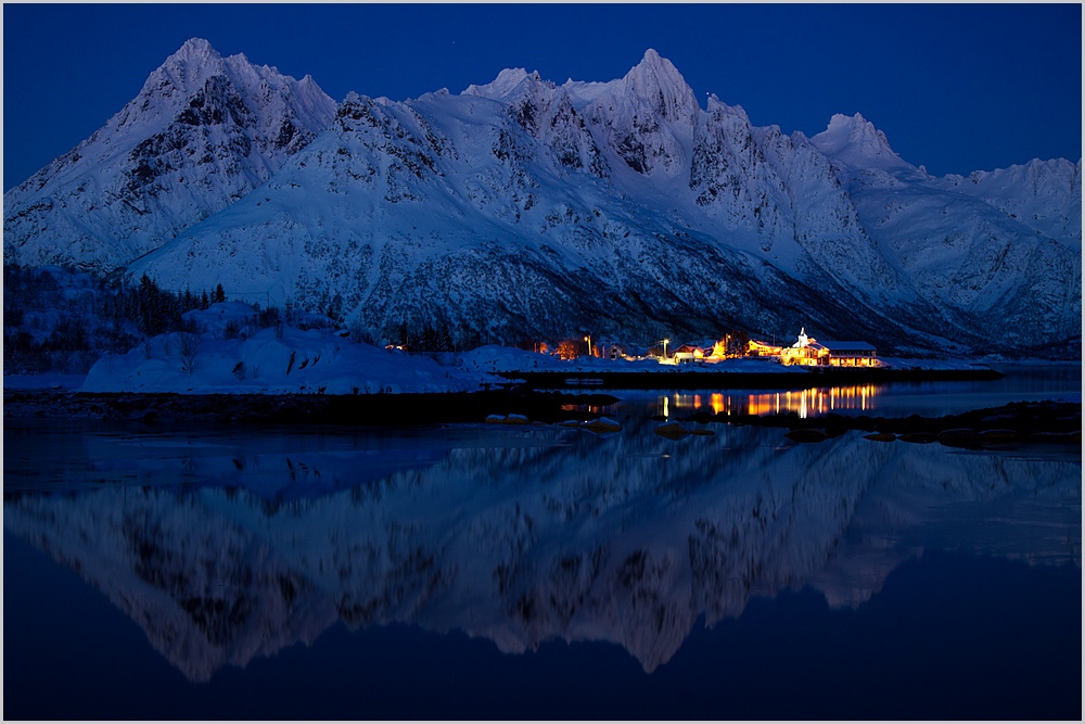 Austernes Fjord - Blaue Stunde