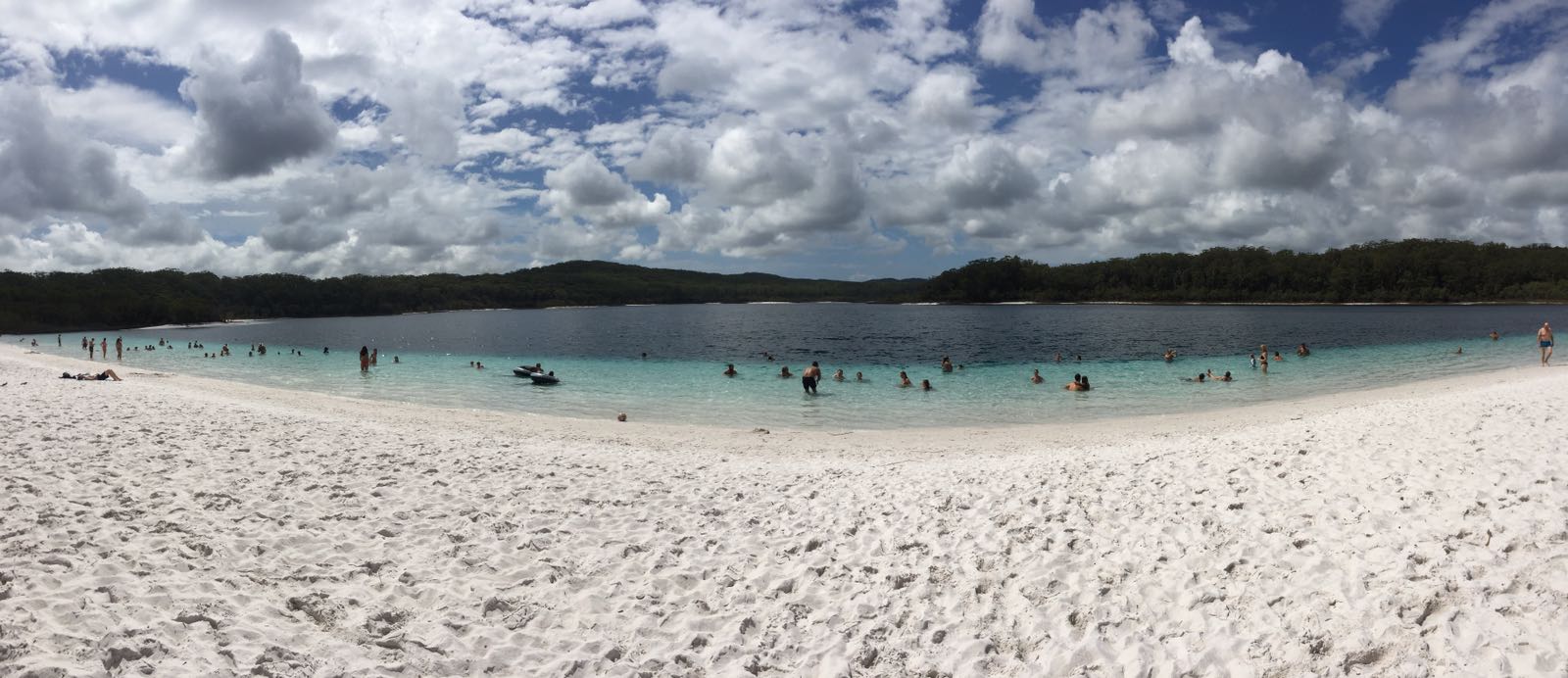 Australia - Lake McKenzie