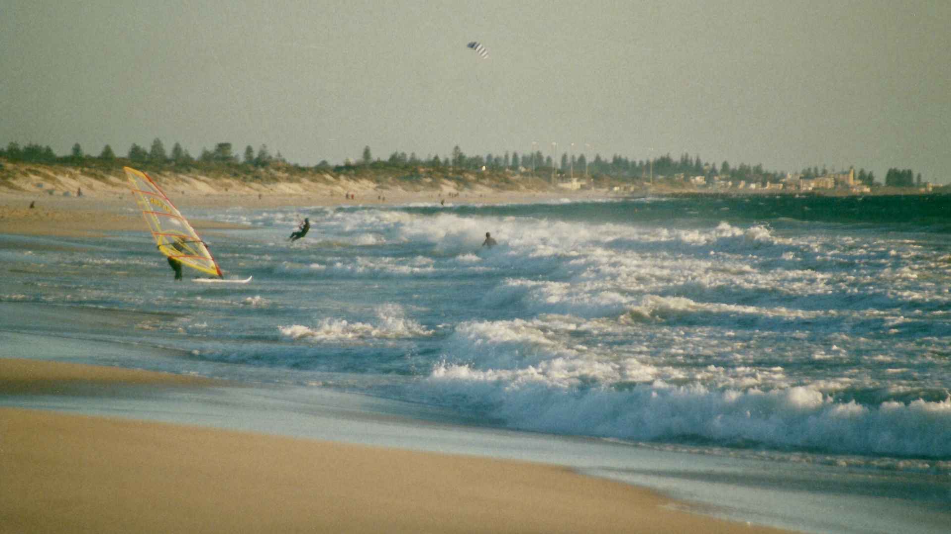 Australien (2001), Beach life in Perth